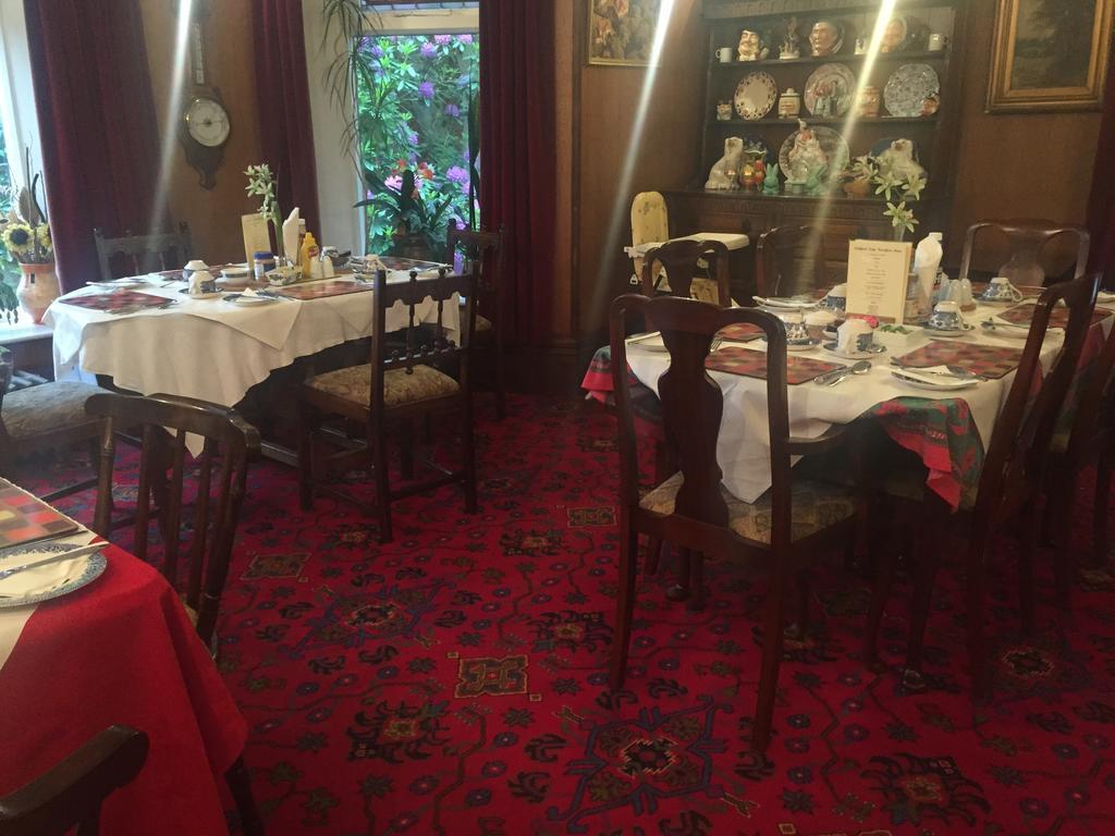 Oakfield Lodge Guest House Stockport Marple エクステリア 写真