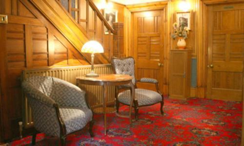 Oakfield Lodge Guest House Stockport Marple エクステリア 写真